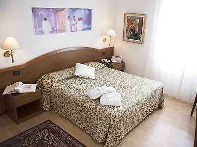 Angiolino Hotel 3*